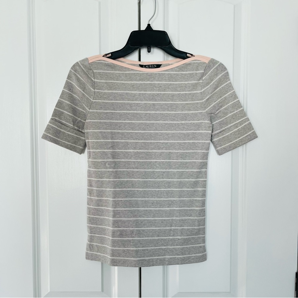 Pink gray and white Ralph Lauren top size small great condition